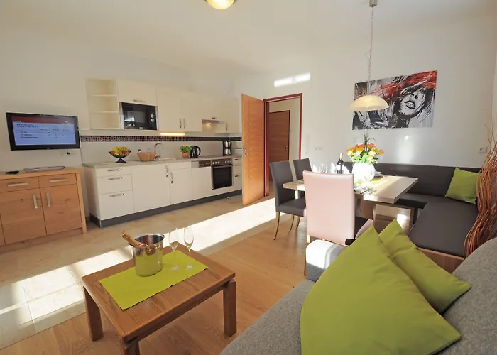 Appartement Schattauer Апартаменты